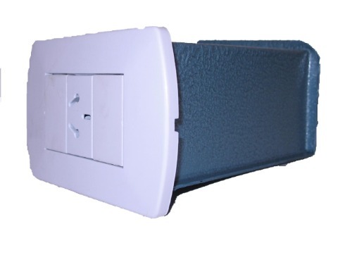 TESORO ENCHUFE T.LUZ 08*11*19 C/CAJON