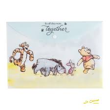 WINNIE POOH SOBRE PVC A4 BOTON